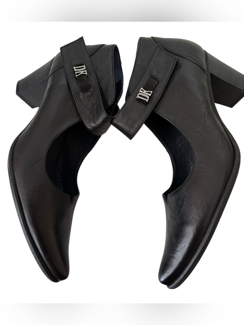 Dorking by Fluchos Made in Spain black leather, pointed toe, ankle strap,6.5